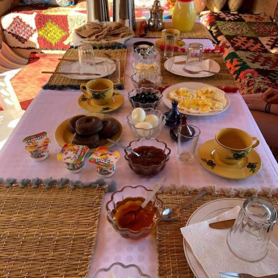 Hotel Family Luxury Glamping Merzouga Esterno foto
