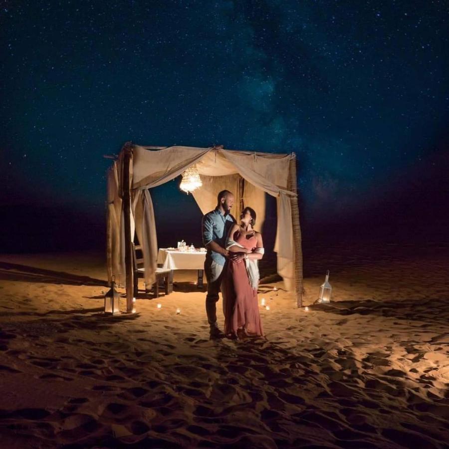 Hotel Family Luxury Glamping Merzouga Esterno foto